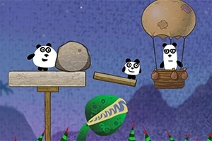 판다들이 나무 판자 위와 열기구 안에 있는 장면