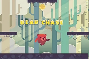 숲 배경의 캐릭터가 점프하는 모습과 BEAR CHASE라는 글자가 있는 장면