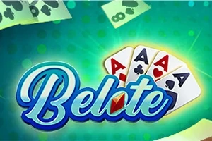 녹색 배경 위에 여러 장의 에이스 카드와 Belote라는 텍스트가 있습니다