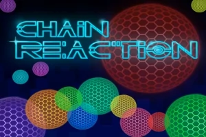 다양한 색상의 육각형 패턴으로 이루어진 구와 CHAIN REACTION이라는 네온 글자가 있는 이미지