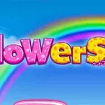 형형색색의 무지개와 구름을 배경으로 꽃 무늬의 알록달록한 flowers라는 텍스트가 있는 이미지