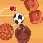 축구장 같은 배경에서 공과 동물 캐릭터들이 놓여 있는 이미지