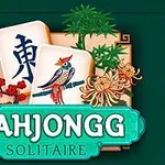 마작 타일 두 개와 꽃, 새 그림이 있는 장식적인 이미지