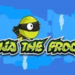 초록색 닌자 개구리 캐릭터와 NINJA THE FROG 텍스트가 파란 배경 위에 있는 이미지