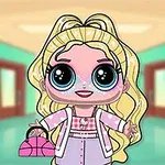 큰 눈과 금발머리를 가진 귀여운 캐릭터가 복도를 배경으로 손가방을 들고 있는 모습