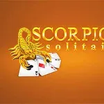 주황색 배경에 전갈과 여러 장의 카드가 있는 모습