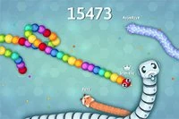 Snake io War는 최신 스타일과 고전적인 뱀 게임의 재미를