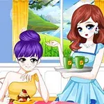 두 명의 여성 캐릭터가 실내에서 테이블에 앉아 있으며, 한 명은 디저트를 먹고 다른 한 명은 음료가 든 쟁반을 들고 있다